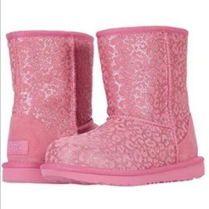 Classic II Glitter Leopard Boots